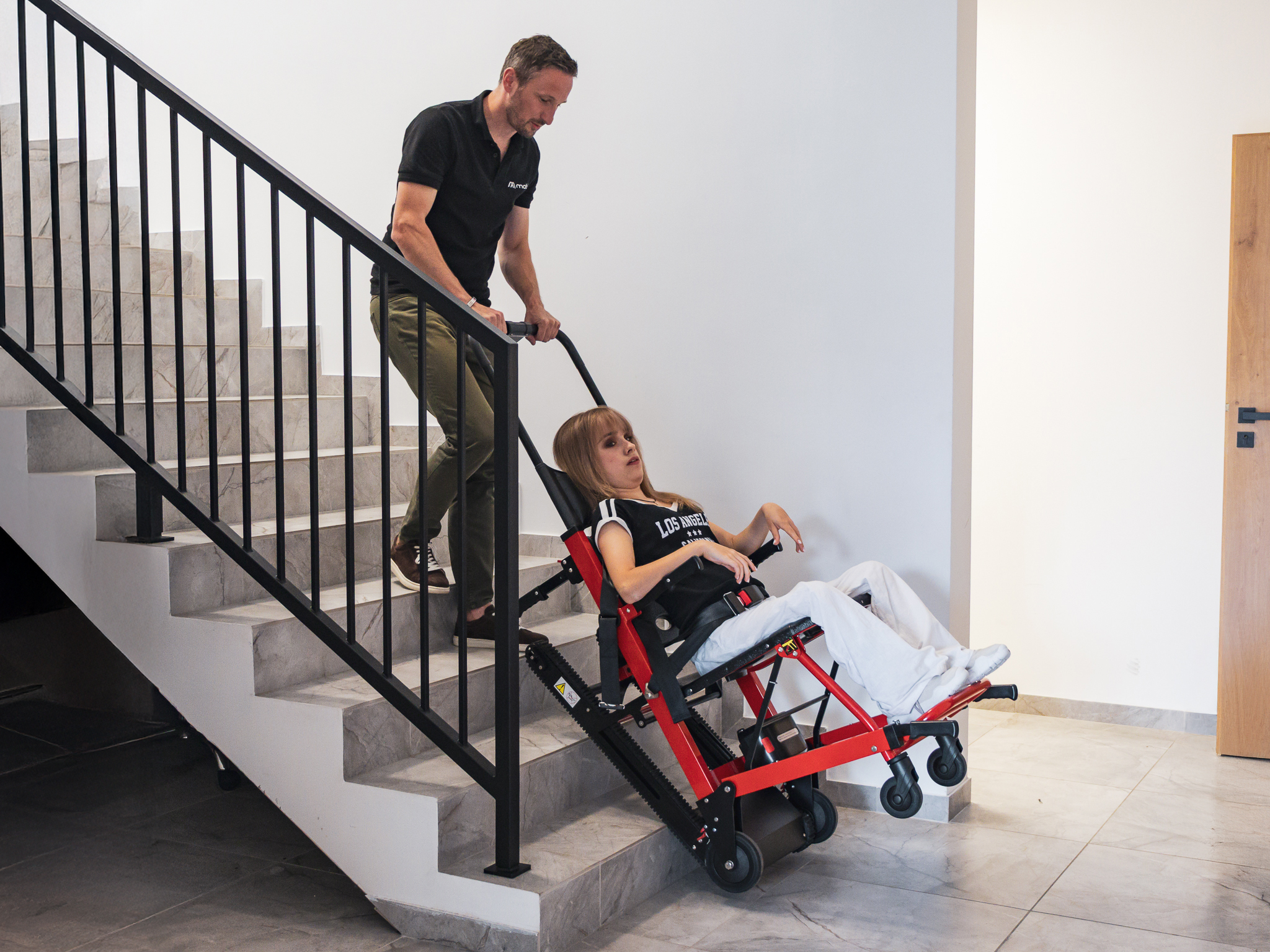 Medilife Step – elektryczny schodołaz gąsienicowy krzesełkowy - obrazek 4